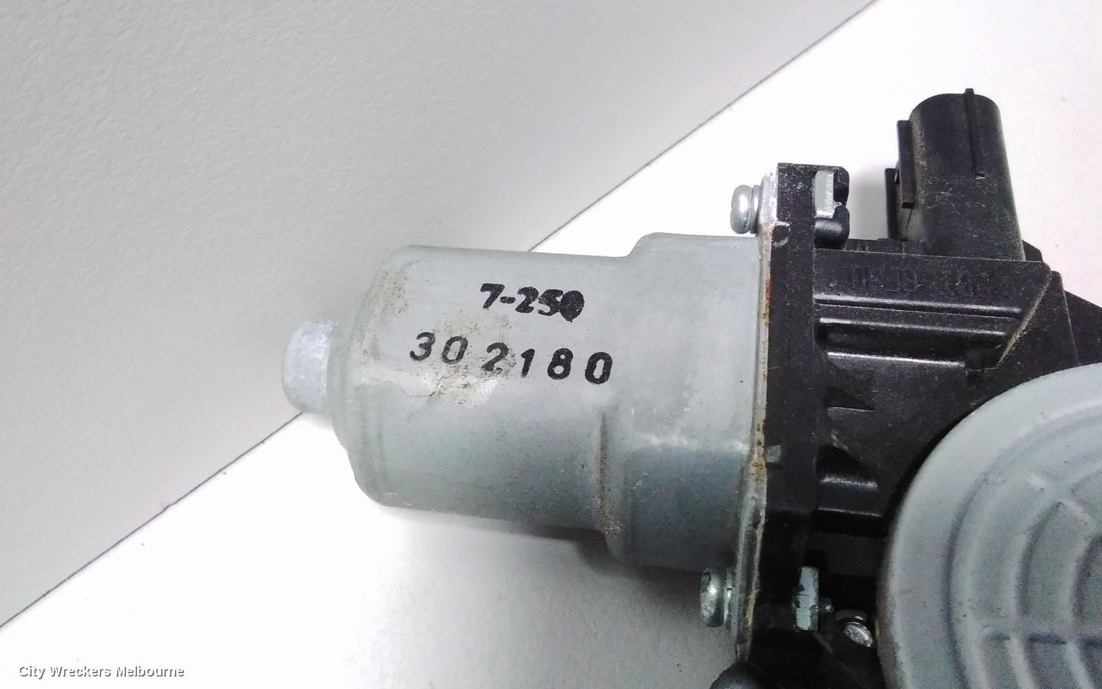 HONDA CRV LEFT FRONT WINDOW REG/MOTOR, RM, 11/2012 - 04/2017