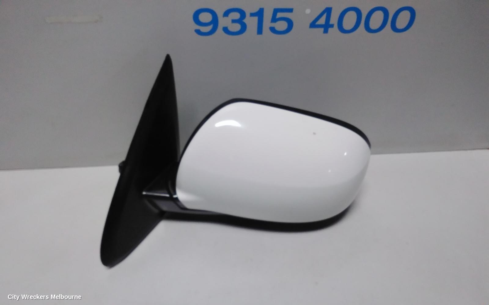MITSUBISHI OUTLANDER LEFT DOOR MIRROR, ZJ, NON FLASHER TYPE (3 WIRE), 10/2012 - 03/2015