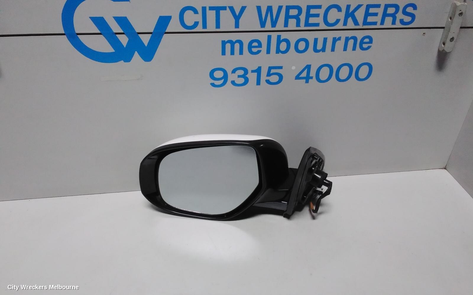 MITSUBISHI OUTLANDER LEFT DOOR MIRROR, ZJ, NON FLASHER TYPE (3 WIRE), 10/2012 - 03/2015