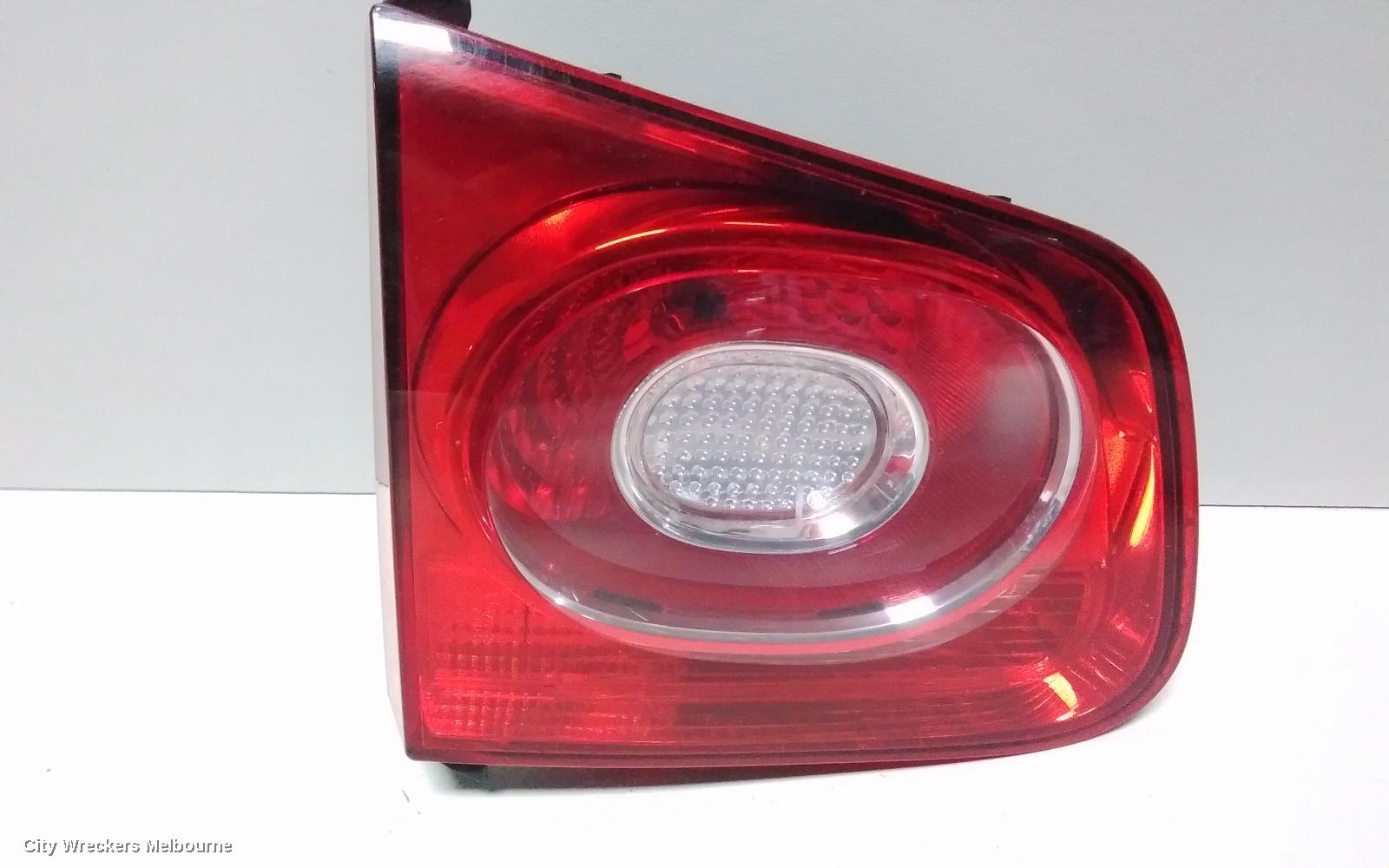 VOLKSWAGEN TIGUAN REAR GARNISH, TAILGATE LAMP (LH SIDE), 5N, 05/2008 - 06/2011