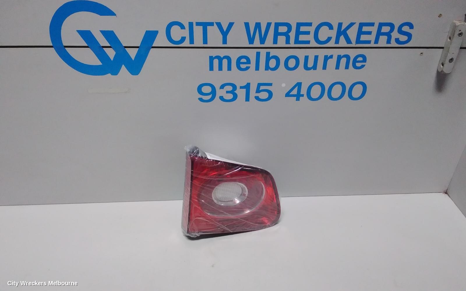 VOLKSWAGEN TIGUAN REAR GARNISH, TAILGATE LAMP (LH SIDE), 5N, 05/2008 - 06/2011
