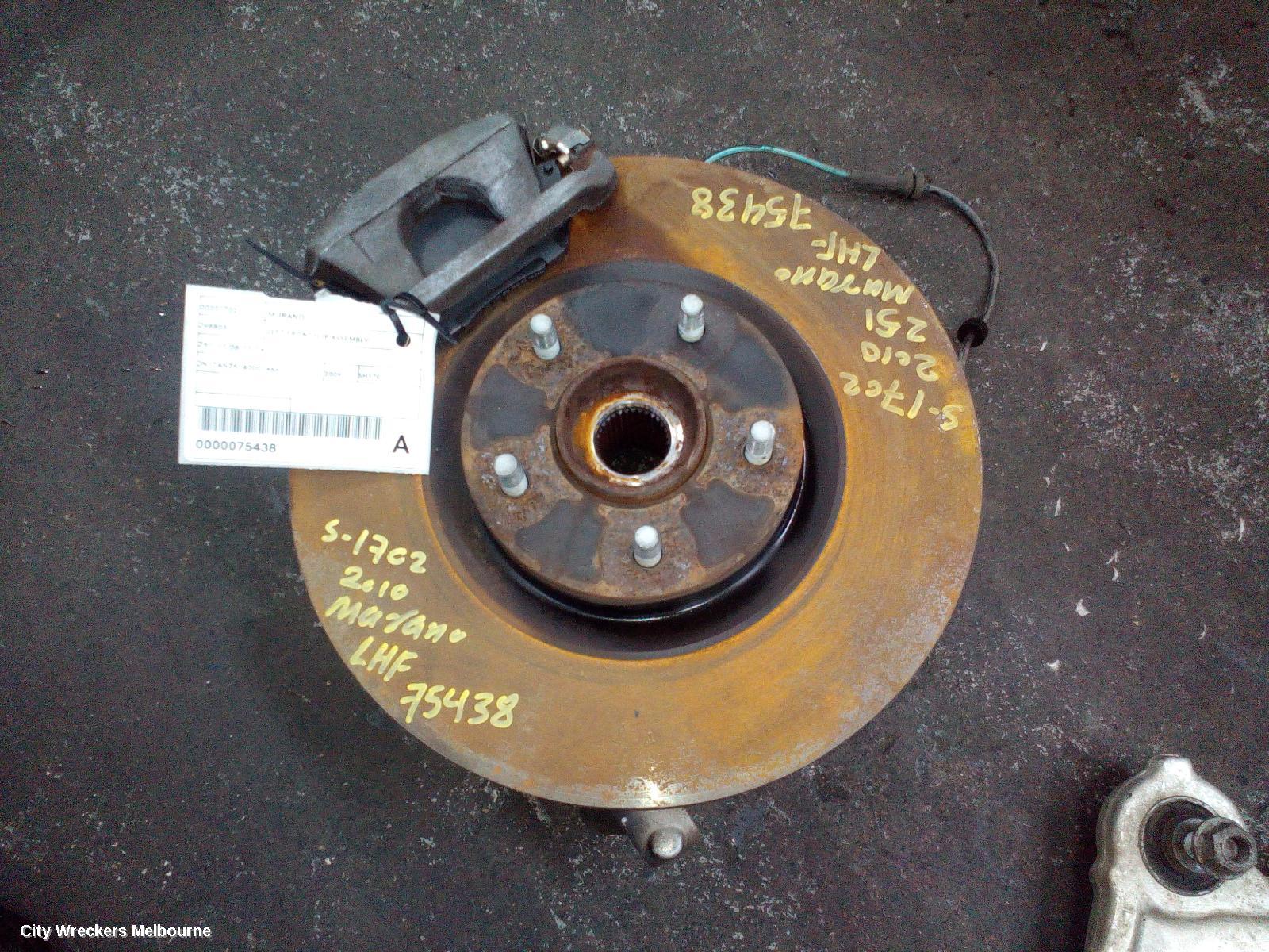 NISSAN MURANO LEFT FRONT HUB ASSEMBLY, Z51, 12/2008 - 12/2014