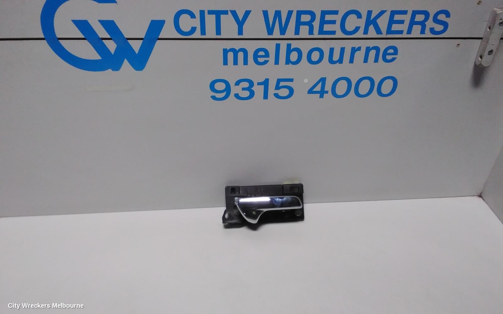 JEEP GRANDCHEROKEE DOOR HANDLE, INNER, RH FRONT, WK, 01/2011 ONWARDS