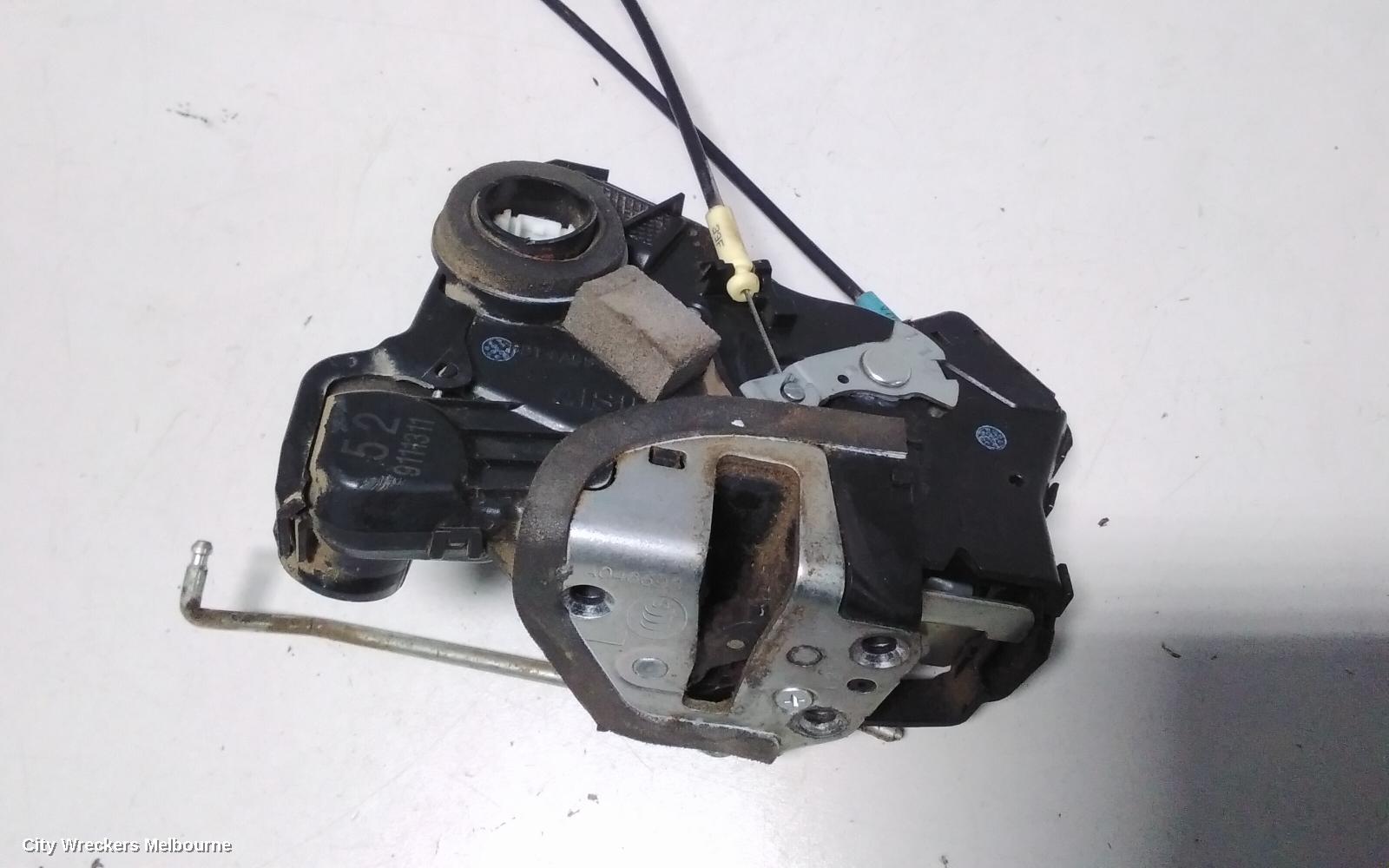 TOYOTA HIACE DOOR/BOOT/GATE LOCK, LEFT FRONT DOOR LOCK, TRH/KDH, 03/2005 - 04/2019