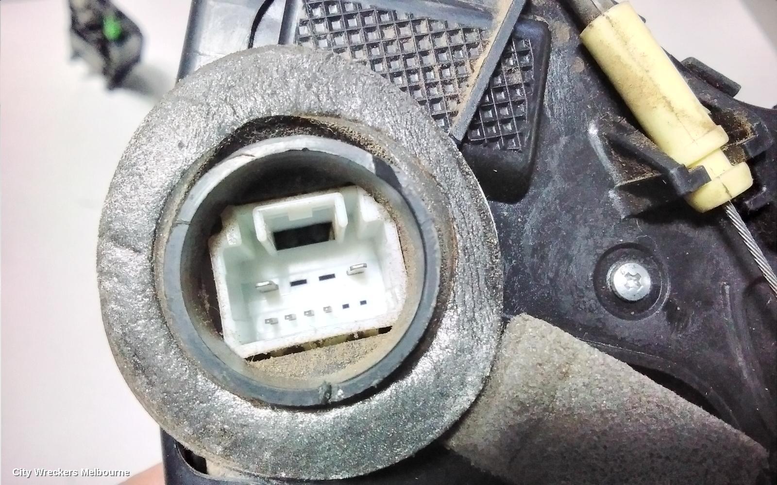 TOYOTA HIACE DOOR/BOOT/GATE LOCK, LEFT FRONT DOOR LOCK, TRH/KDH, 03/2005 - 04/2019