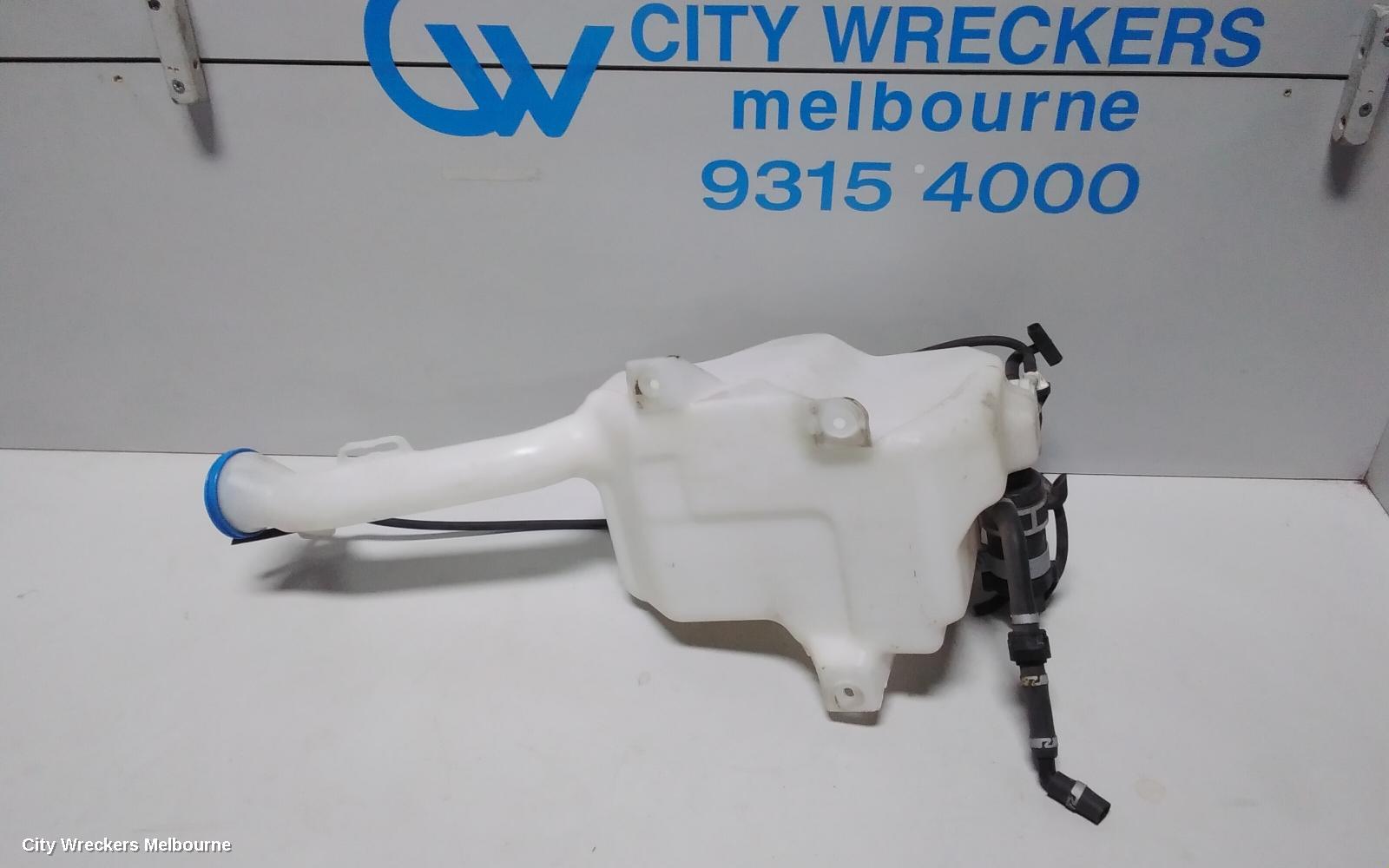 HONDA ODYSSEY WASHER BOTTLE, RB, W/ XENON TYPE, 04/2009 - 12/2013
