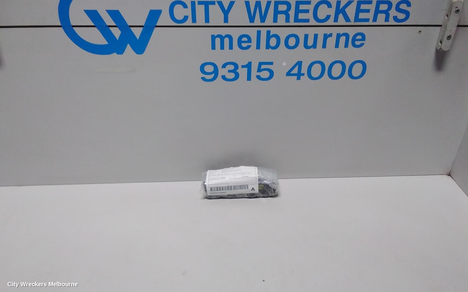 HOLDEN COMMODORE PWR DR WIND SWITCH, RH FRONT (MASTER SWITCH), ZB, HATCH/WAGON, 10/2017 - 12/2020