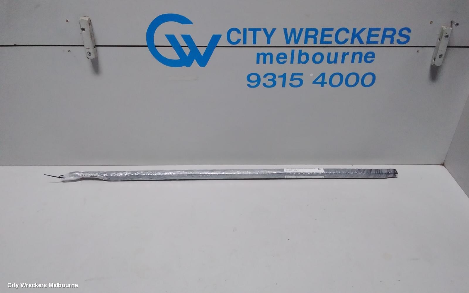 LAND ROVER RANGEROVER EVOQUE DOOR MOULD, MOULD  REFER TO PHOTOS: 75569, L538, 11/2011 - 01/2019