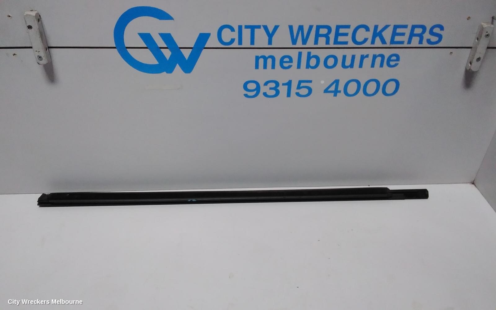 LAND ROVER RANGEROVER EVOQUE DOOR MOULD, MOULD  REFER TO PHOTOS: 75569, L538, 11/2011 - 01/2019