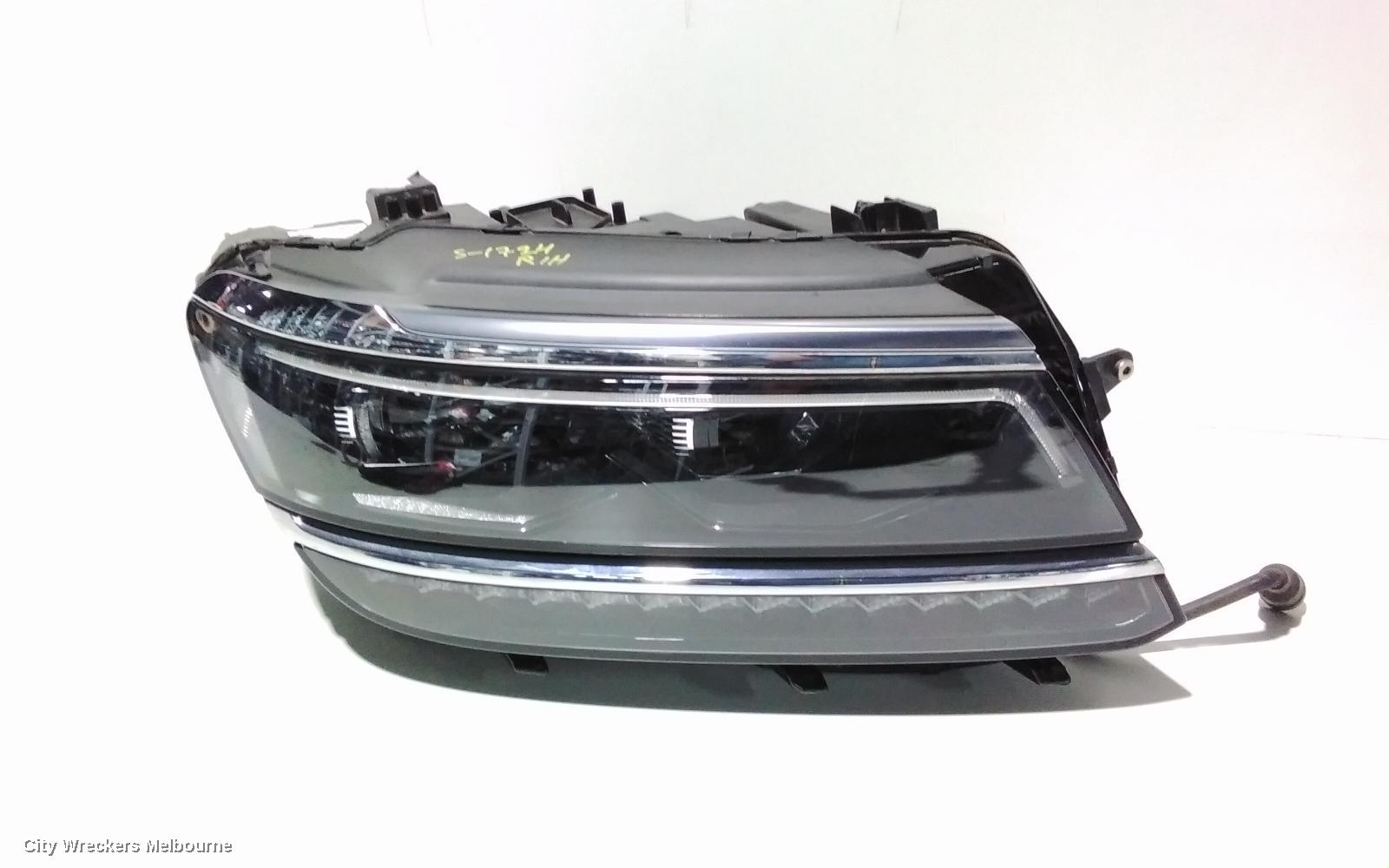 VOLKSWAGEN TIGUAN RIGHT HEADLAMP, 5NA, LED TYPE, 06/2016 - 02/2021