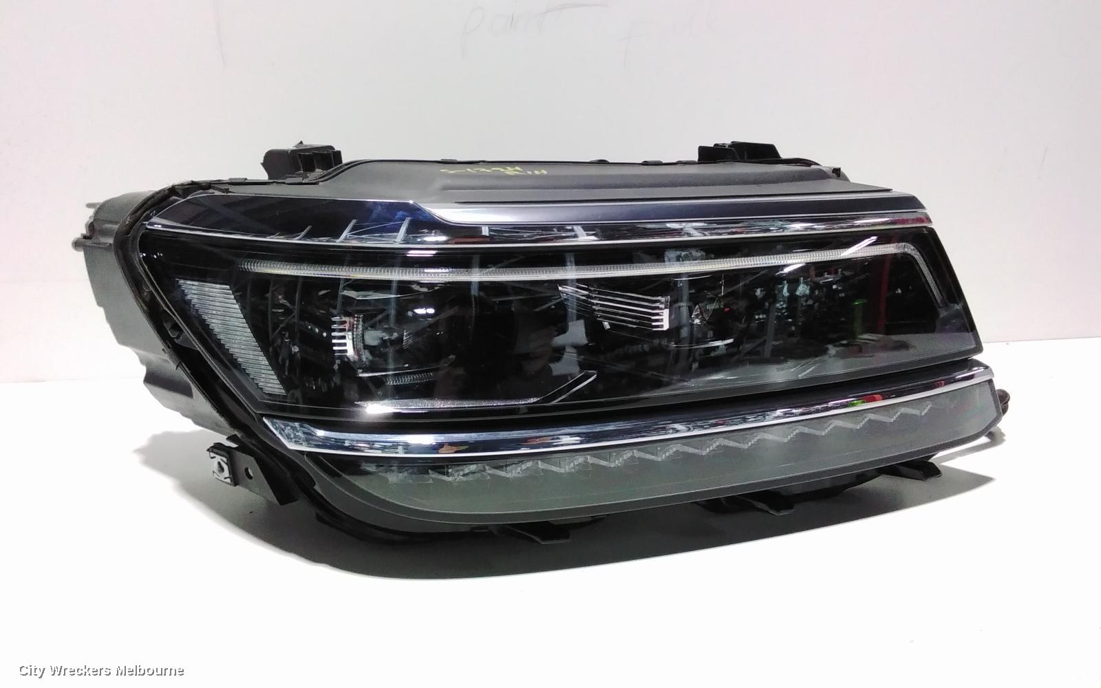 VOLKSWAGEN TIGUAN RIGHT HEADLAMP, 5NA, LED TYPE, 06/2016 - 02/2021