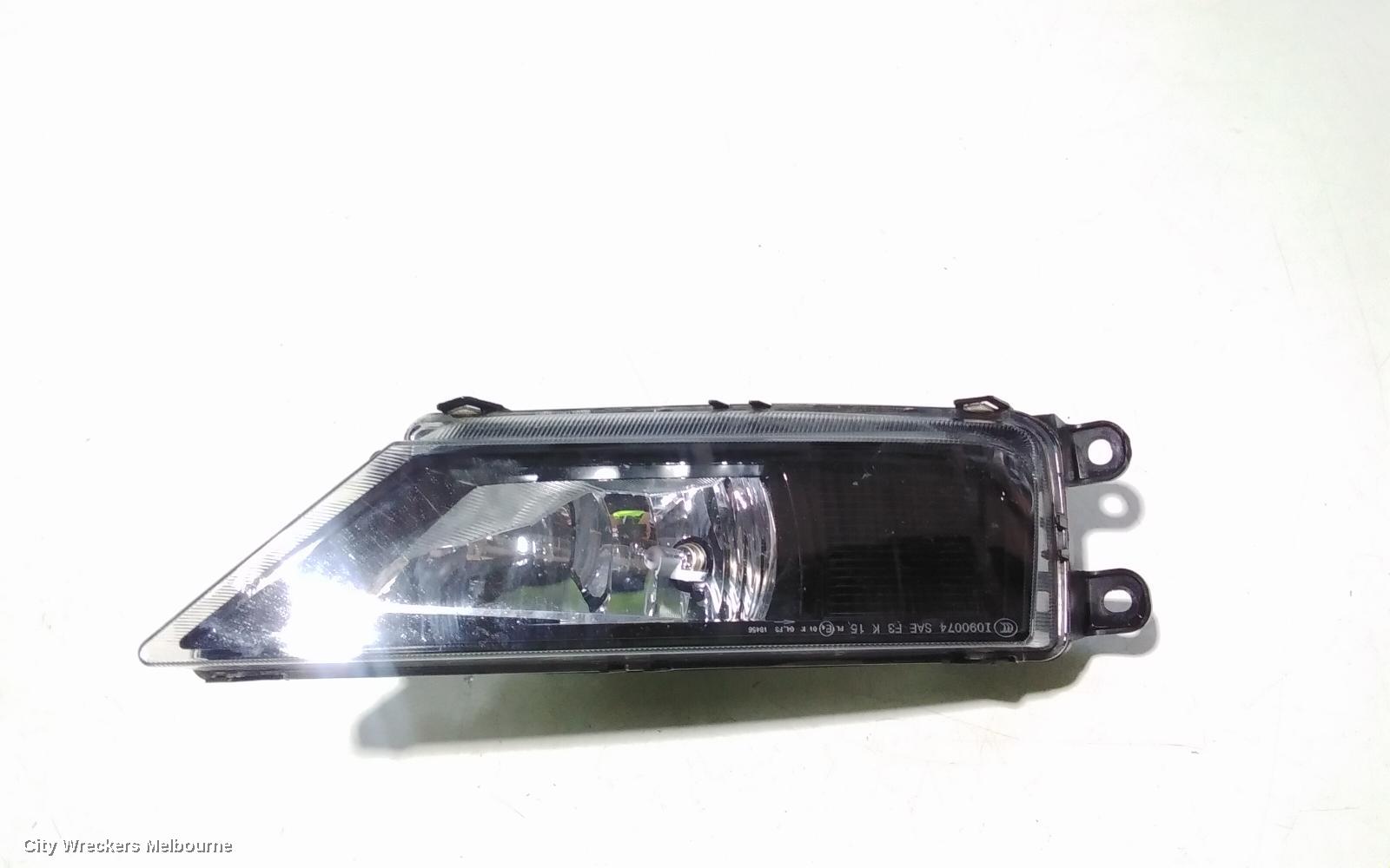 VOLKSWAGEN TIGUAN RIGHT INDICATOR/FOG/SIDE, BUMPER FOGLAMP, 5NA, 06/2016 - 05/2021