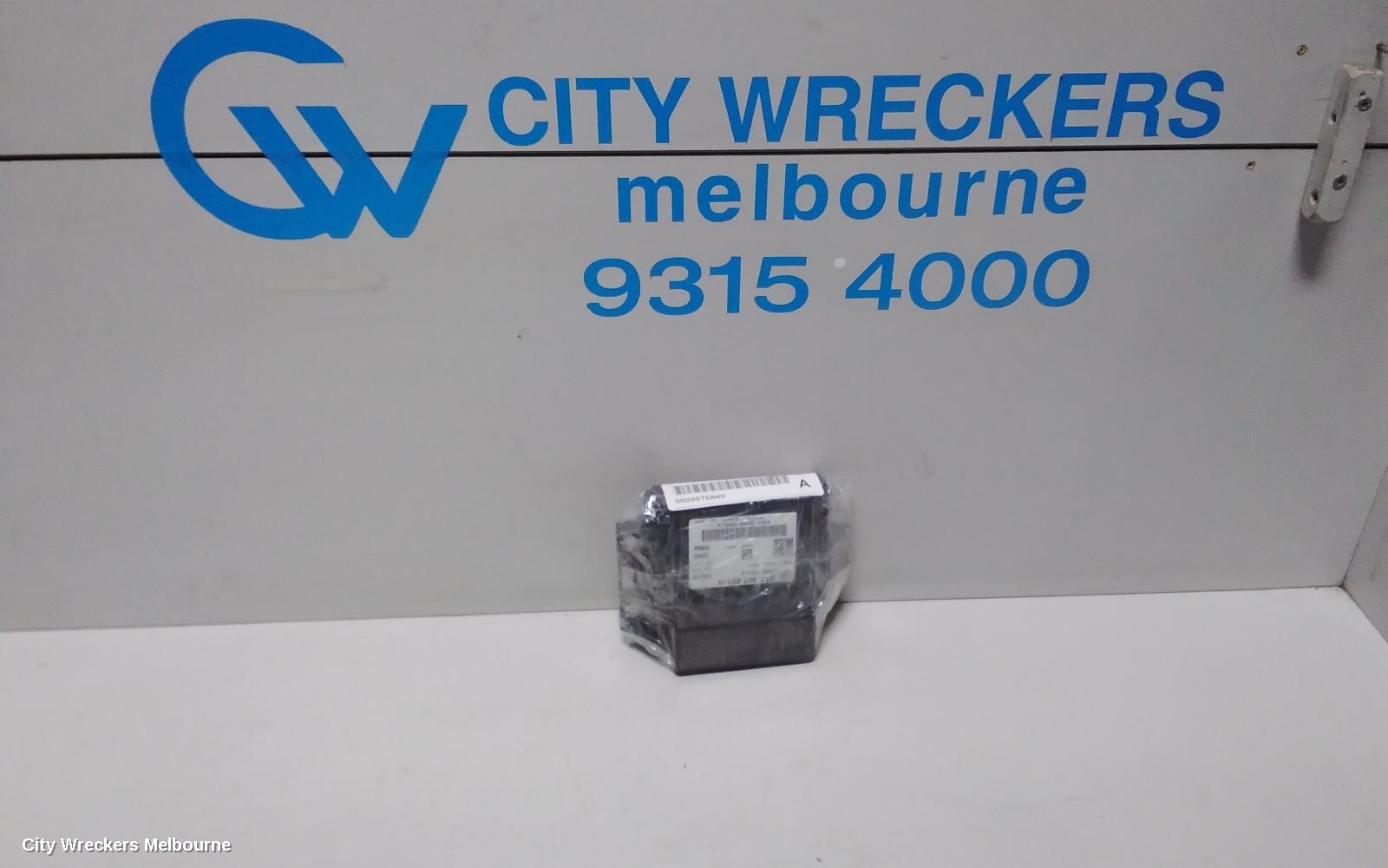 VOLKSWAGEN PASSAT AIRBAG MODULE/SENSOR, MODULE, 3C/MK6 B7, SEDAN, 06/2011 - 09/2012