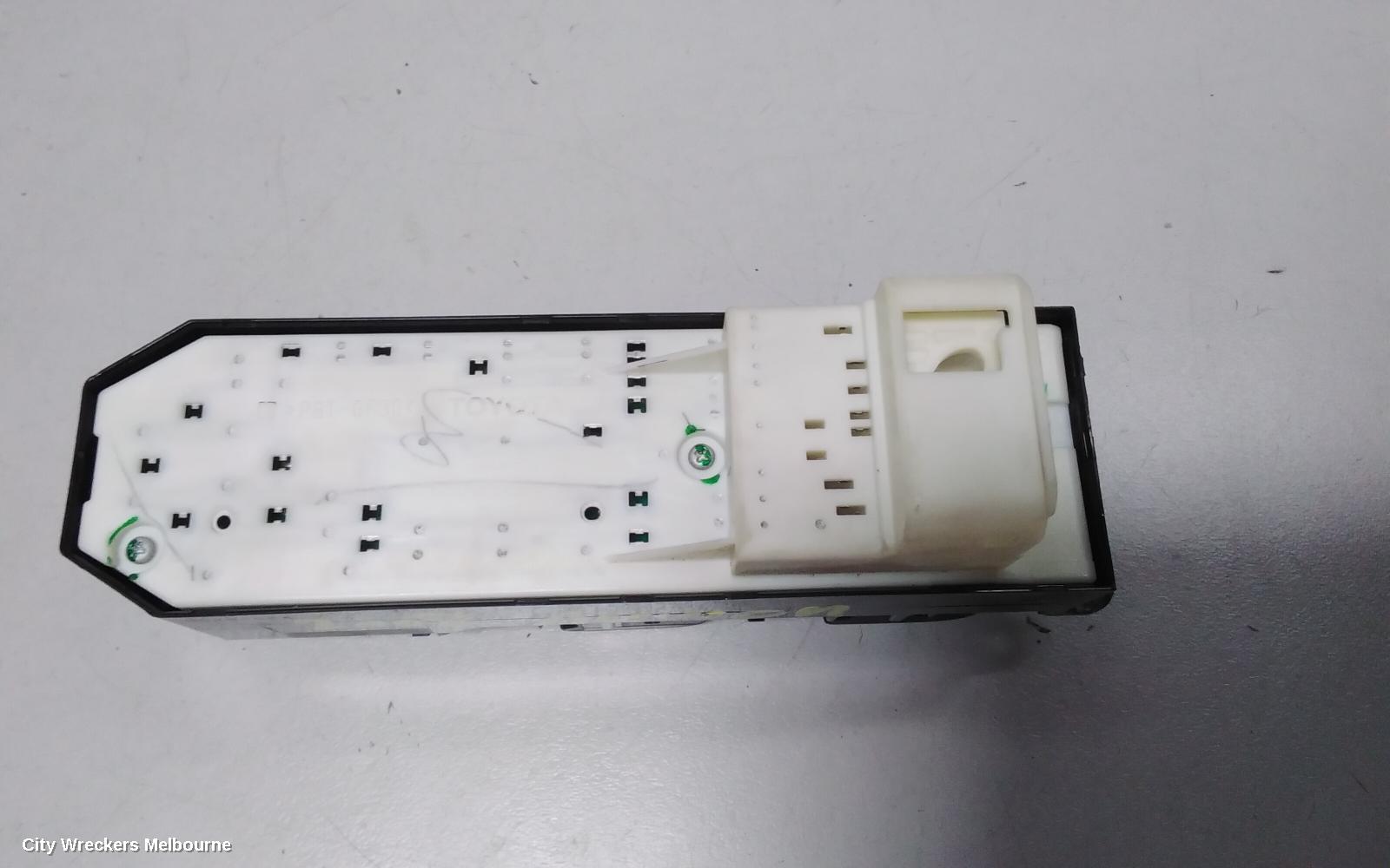TOYOTA AURION PWR DR WIND SWITCH, RH FRONT (MASTER SWITCH), GSV40R, 10/2006 - 03/2012