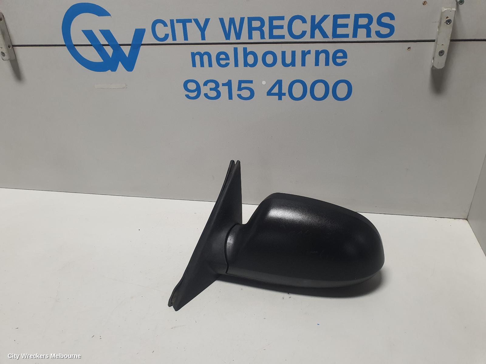 HYUNDAI ELANTRA LEFT DOOR MIRROR, XD, POWER, COLOUR CODED, 10/2003 - 07/2006