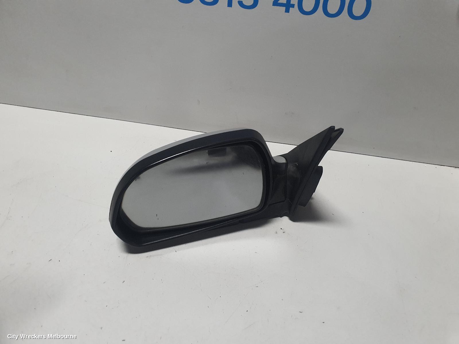 HYUNDAI ELANTRA LEFT DOOR MIRROR, XD, POWER, COLOUR CODED, 10/2003 - 07/2006