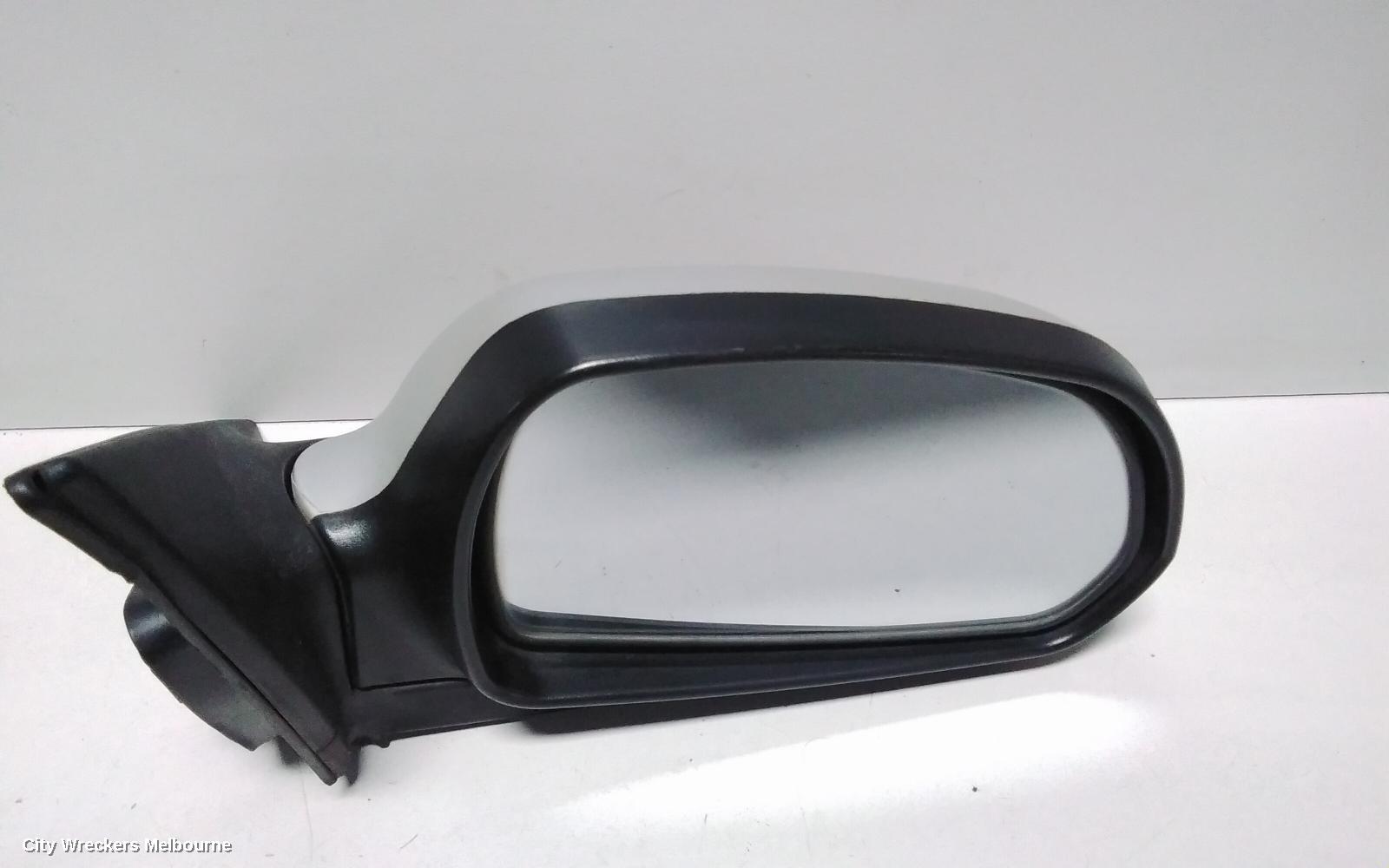 HYUNDAI ELANTRA RIGHT DOOR MIRROR, XD, POWER, COLOUR CODED, 10/2003 - 07/2006