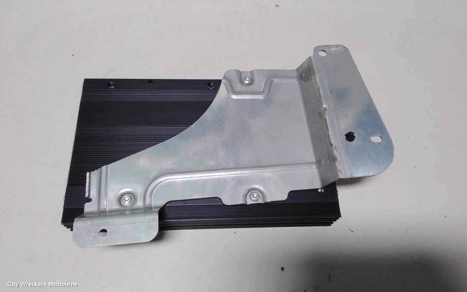 CHRYSLER 300C RADIO/CD/DVD/SAT/TV, AMPLIFIER, LX, 07/2012 ONWARDS