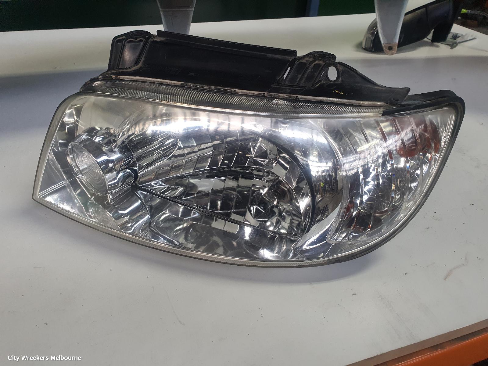 HYUNDAI ELANTRA LAVITA LEFT HEADLAMP, FC, 10/2001 - 12/20037