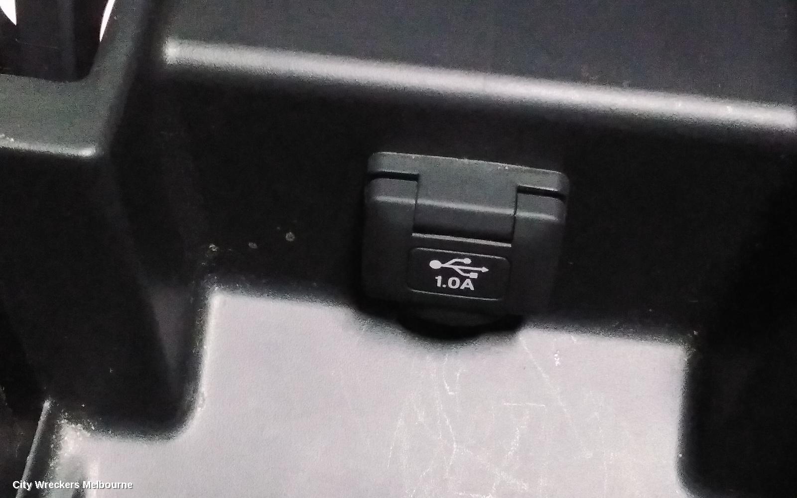 HONDA CIVIC CONSOLE, 10TH GEN, CONSOLE LID ONLY, LEATHER, NON RED STITCHING, 05/2016 - 08/2021
