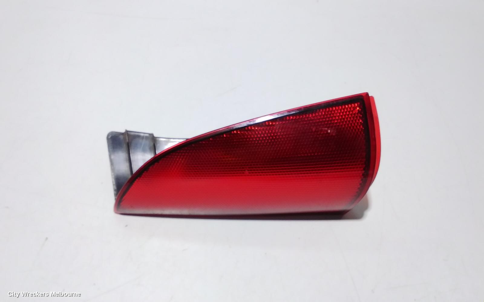 MERCEDES VITO RIGHT TAILLIGHT, UPPER TAILGATE, 639, 02/2006 - 02/2015