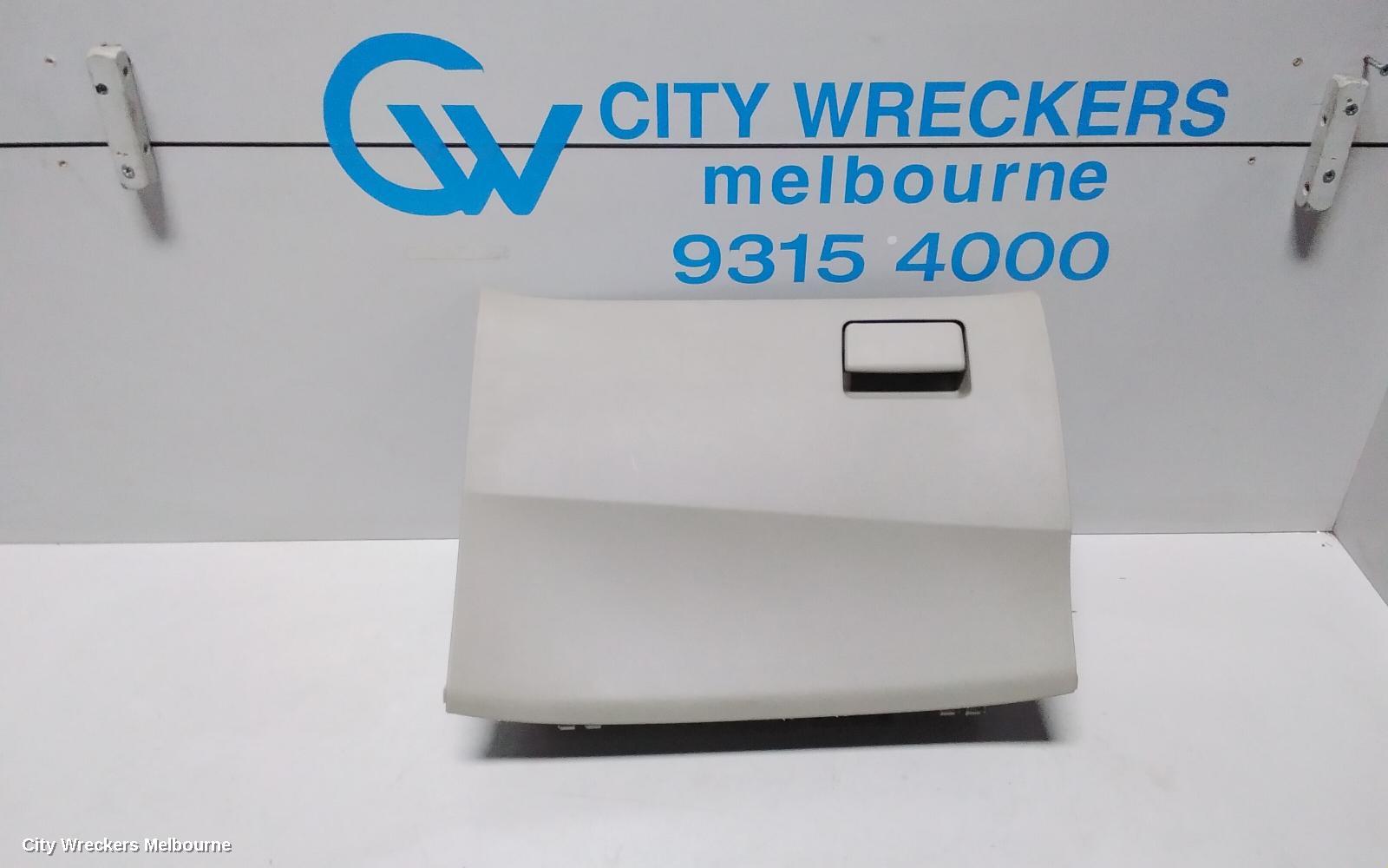 TOYOTA ESTIMA GLOVE BOX, XR50, 05-19