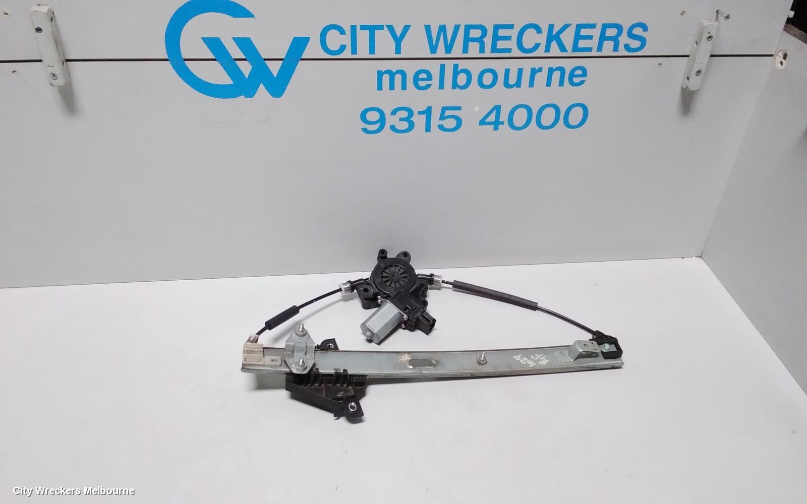 MAZDA CX3 RIGHT FRONT WINDOW REG/MOTOR, DK, 02/2017 ONWARDS