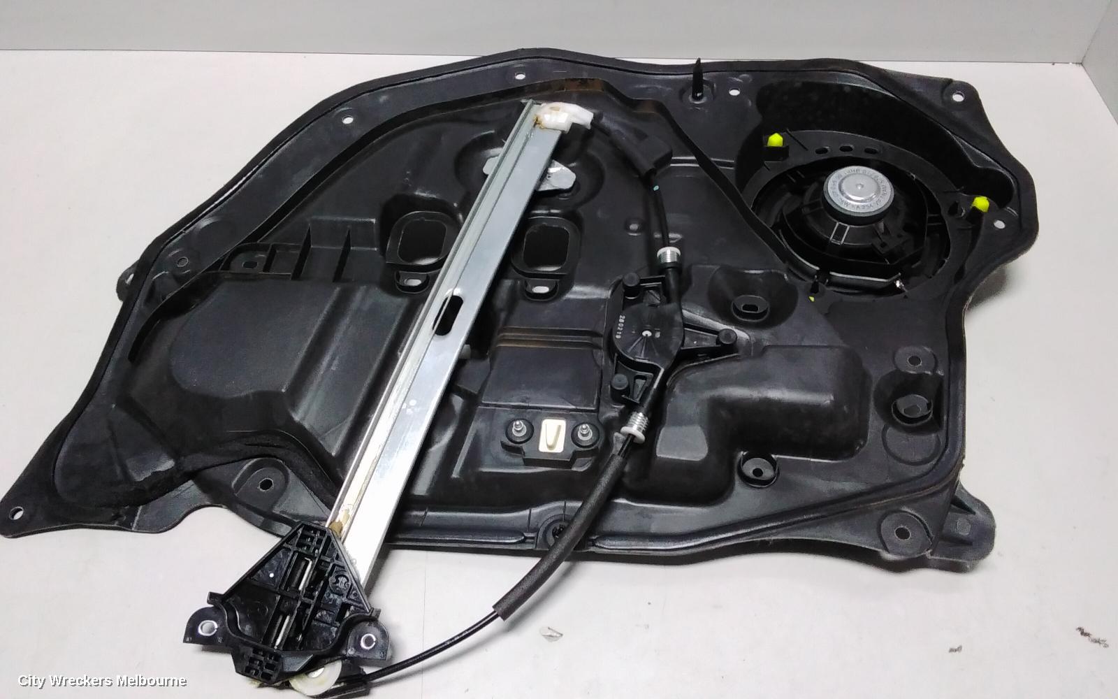 MAZDA CX3 LEFT FRONT WINDOW REG/MOTOR, DK, 02/2017 ONWARDS