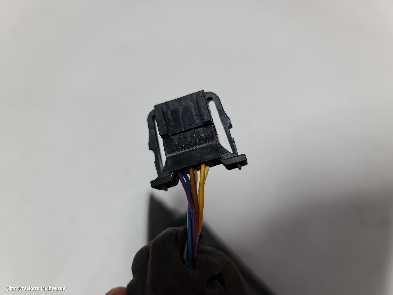 SKODA FABIA LEFT DOOR MIRROR, NJ, 01/2015 - 08/2021