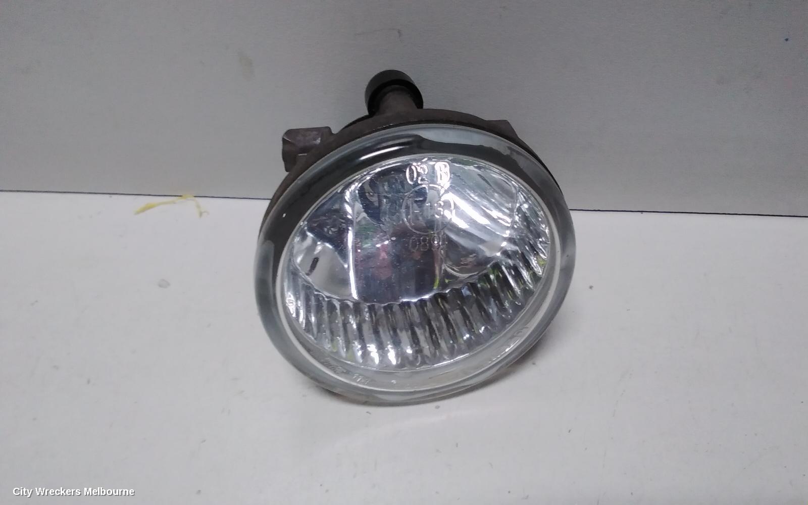 TOYOTA KLUGER LEFT INDICATOR/FOG/SIDE, BUMPER FOGLAMP, MCU28R, 01/2001 - 04/2007