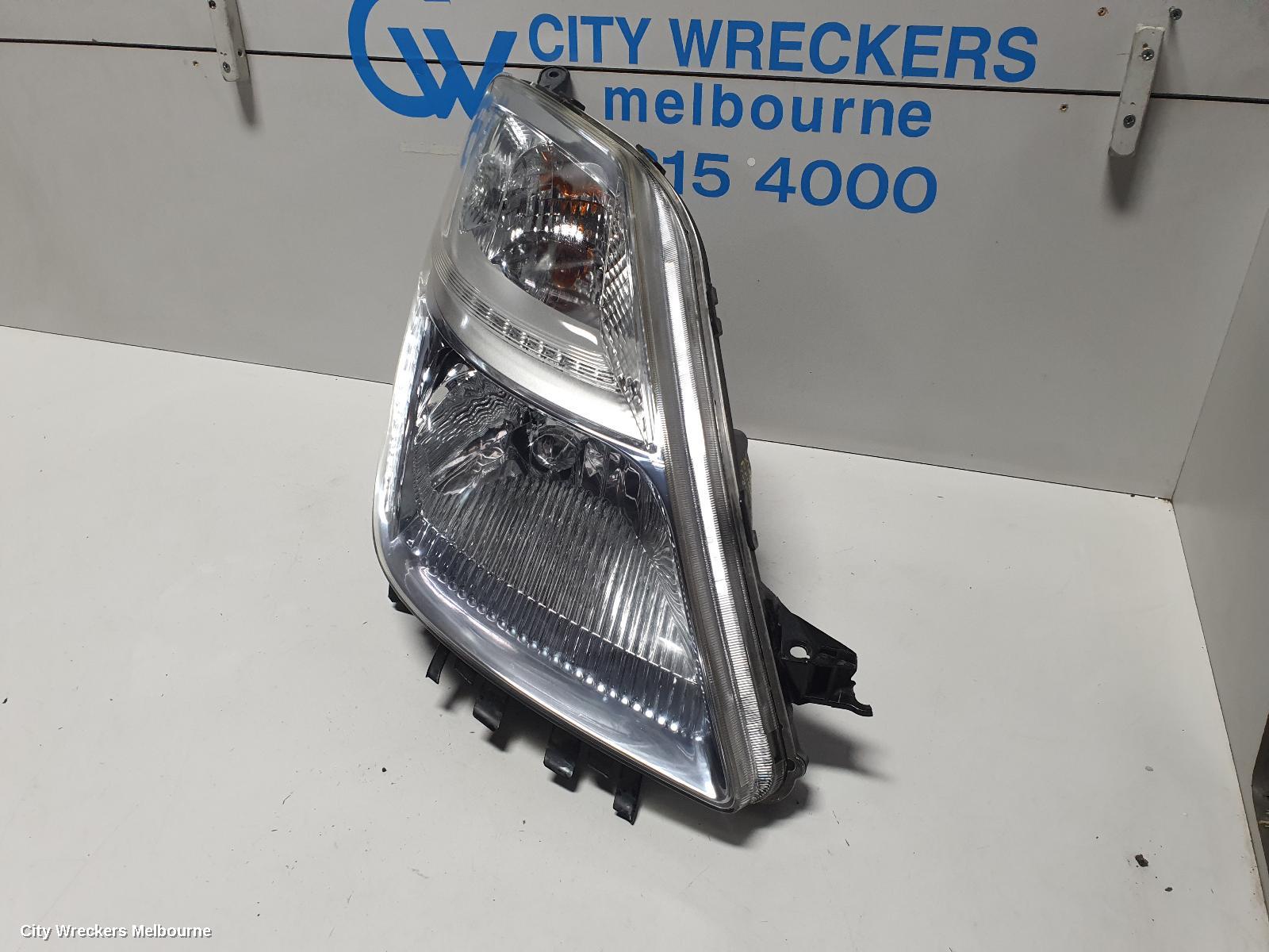 TOYOTA PRIUS RIGHT HEADLAMP, NHW20R, 11/2005 - 05/2009