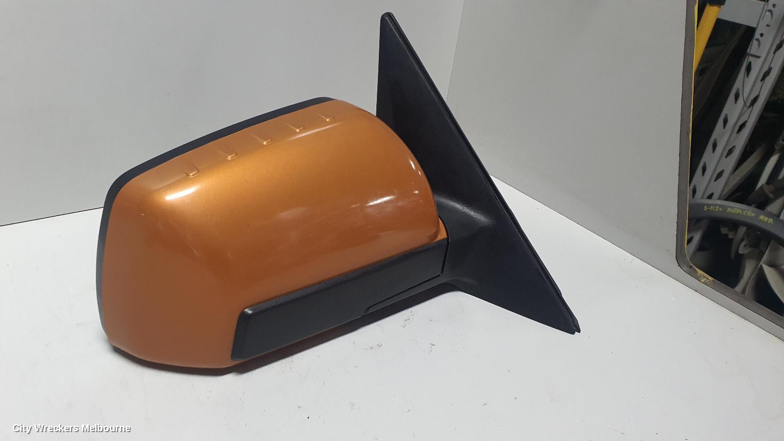 KIA SOUL RIGHT DOOR MIRROR