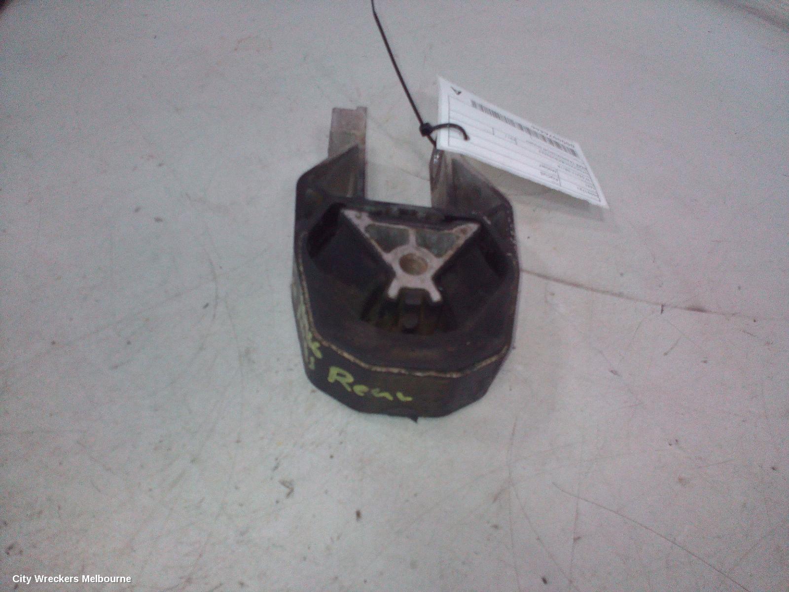 FORD FOCUS MOUNT, LW 05/2011 - 08/2015
