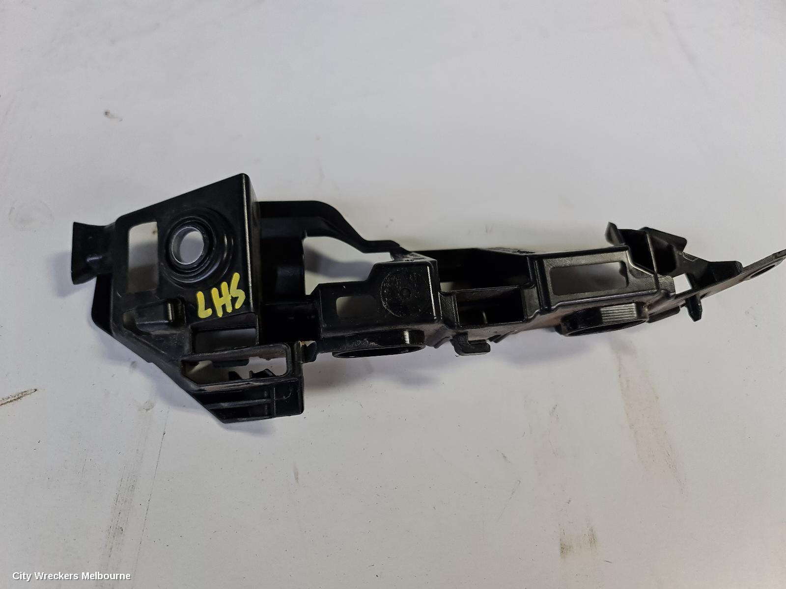 VOLKSWAGEN GOLF, GEN 7, 11/2012 - 08/2020, LHF BAR SLIDE BRACKET: 76522