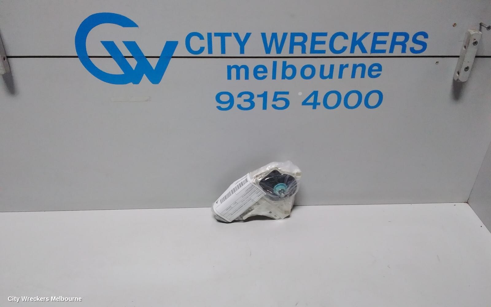 AUDI A1 RIGHT FRONT WINDOW REG/MOTOR, 8X, 5DR HATCH, 03/2012 - 10/2018