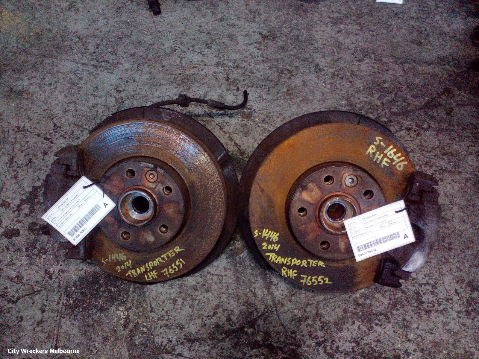 VOLKSWAGEN TRANSPORTER RIGHT FRONT HUB ASSEMBLY, T5, CARAVELLE/TRANSPORT, 03/2010 - 06/2015