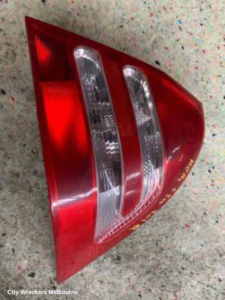 MERCEDES C CLASS RIGHT TAILLIGHT, W202, SEDAN, NO SMOKED CLEAR/RED INDICATOR, 02/1994 - 08/2001