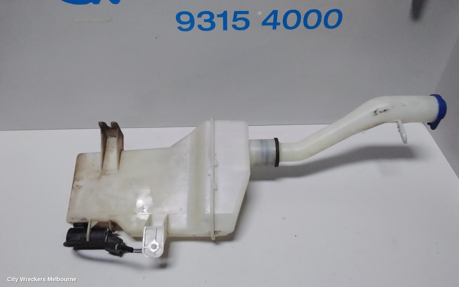 HYUNDAI ILOAD/IMAX WASHER BOTTLE, FRONT, TQ, 11/2007 ONWARDS