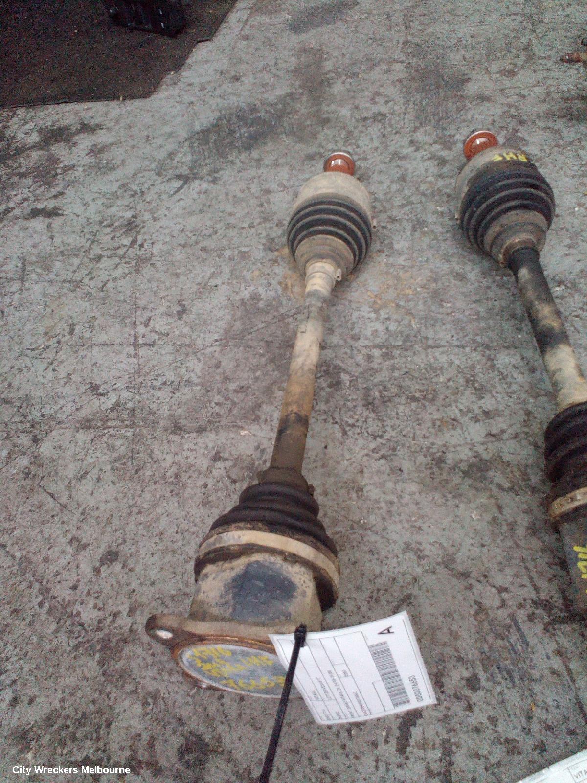 SUZUKI VITARA LEFT DRIVESHAFT, FRONT, GRAND VITARA, JB, 04/2005 - 09/2008