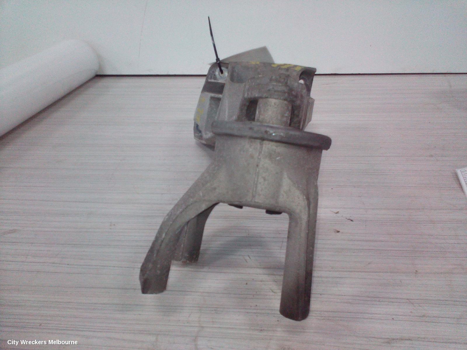 VOLKSWAGEN TRANSPORTER MOUNT, ENGINE MOUNT (REAR), DIESEL, 2.0, TURBO, T5-T6, CAAC CODE, 03/2010 ONWARDS