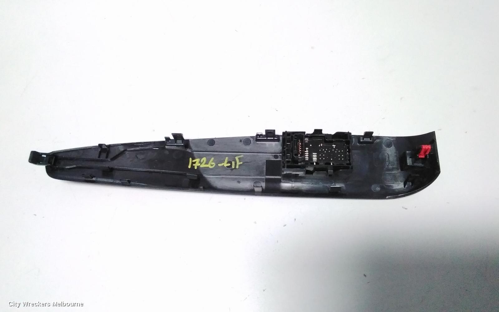 TOYOTA CAMRY PWR DR WIND SWITCH, LH FRONT, W/ BLACK INSERT TYPE, XV70, 09/2017 - 01/2021