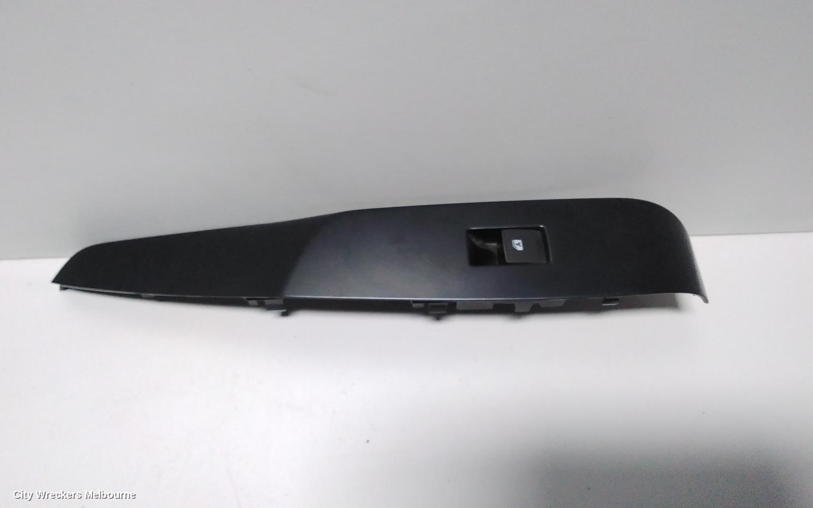 TOYOTA CAMRY PWR DR WIND SWITCH, LH FRONT, W/ BLACK INSERT TYPE, XV70, 09/2017 - 01/2021