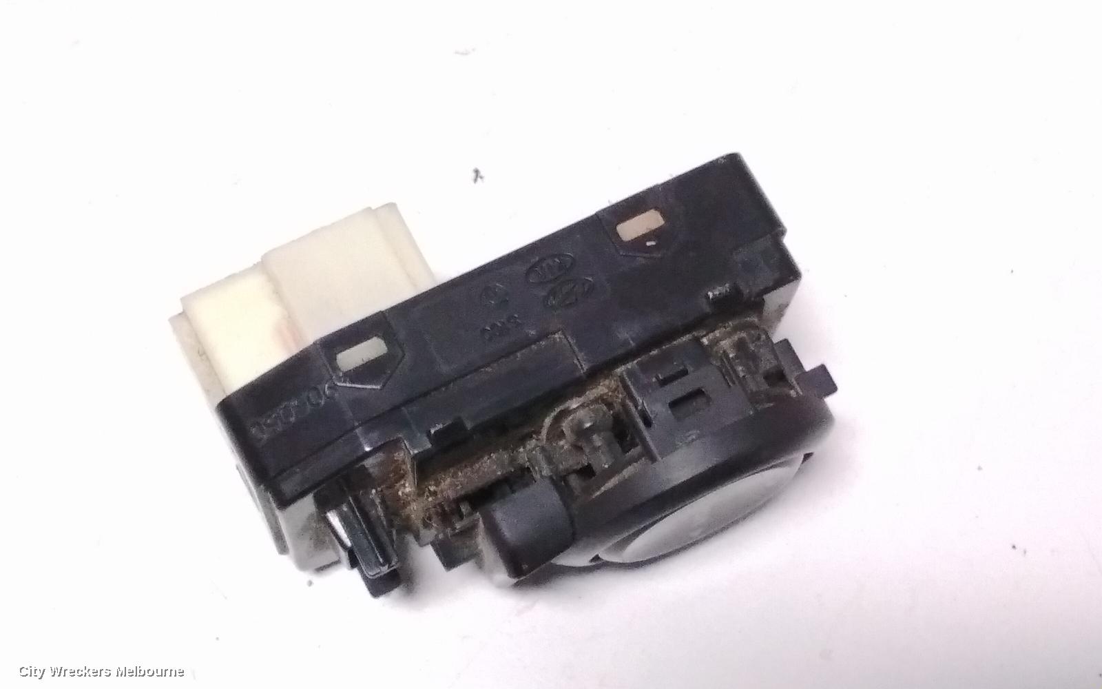 HYUNDAI ILOAD/IMAX, TQ, 11/2007 - 03/2021, MIRROR SWITCH ONLY: 76793