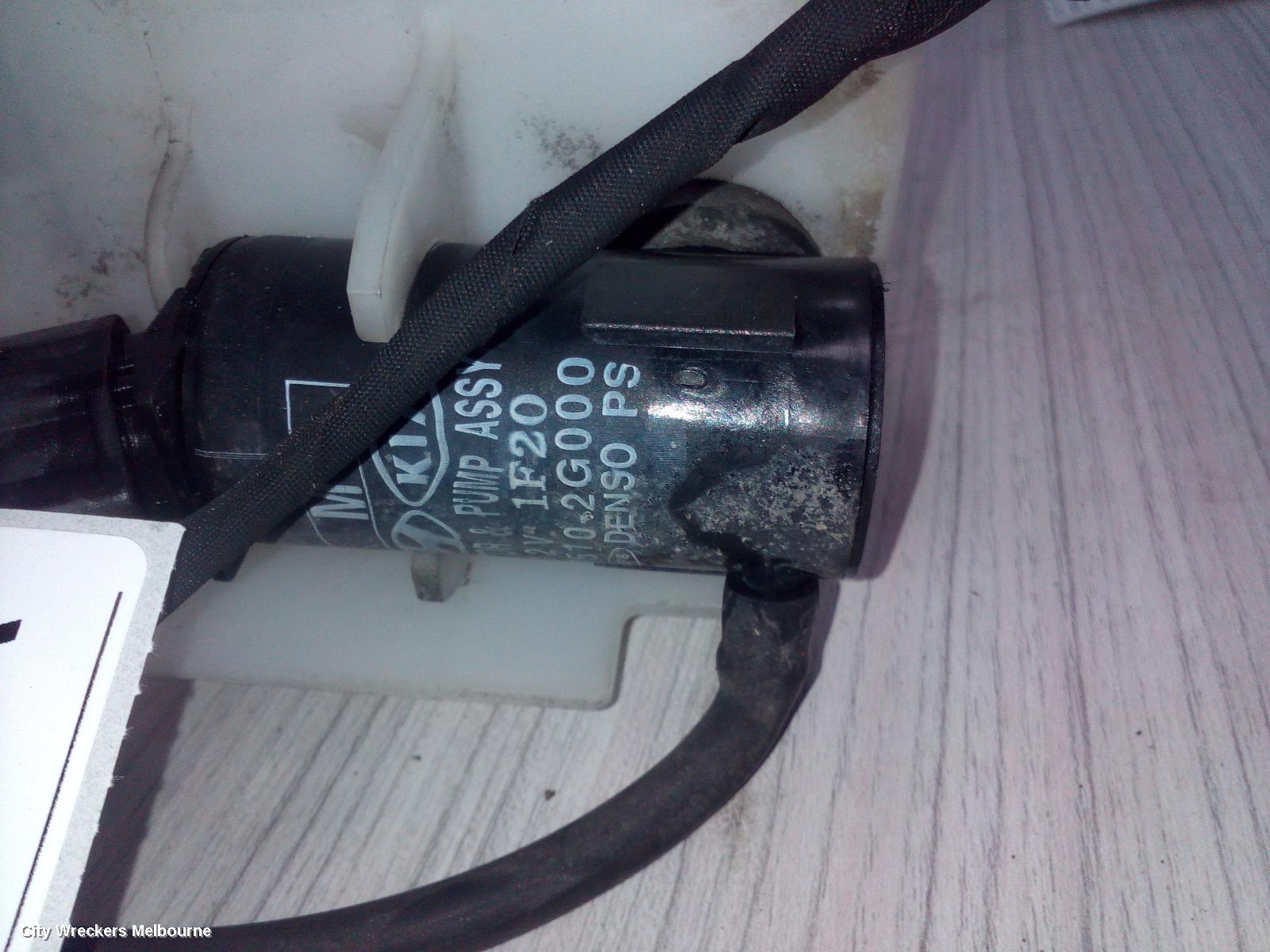 HYUNDAI I45 WASHER BOTTLE, WASHER BOTTLE, YF, 02/2010 - 04/2014