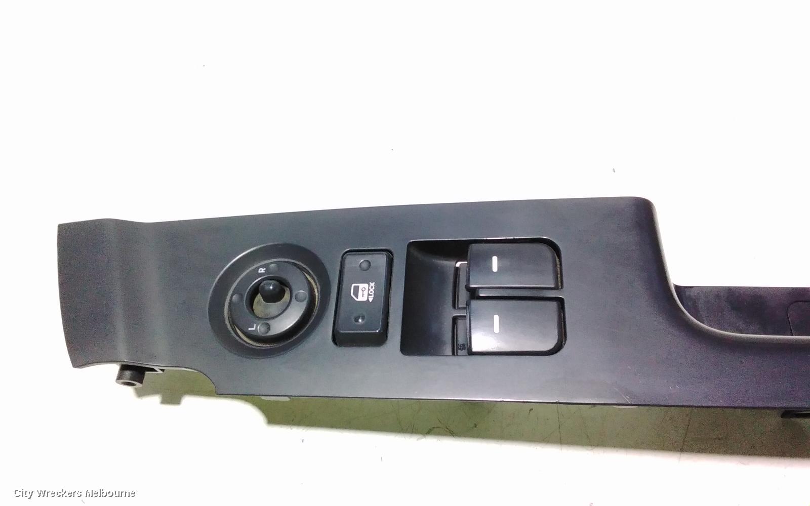 KIA CERATO PWR DR WIND SWITCH, RH FRONT (MASTER SWITCH), COUPE/KOUP, TD, 10/2008 - 03/2013