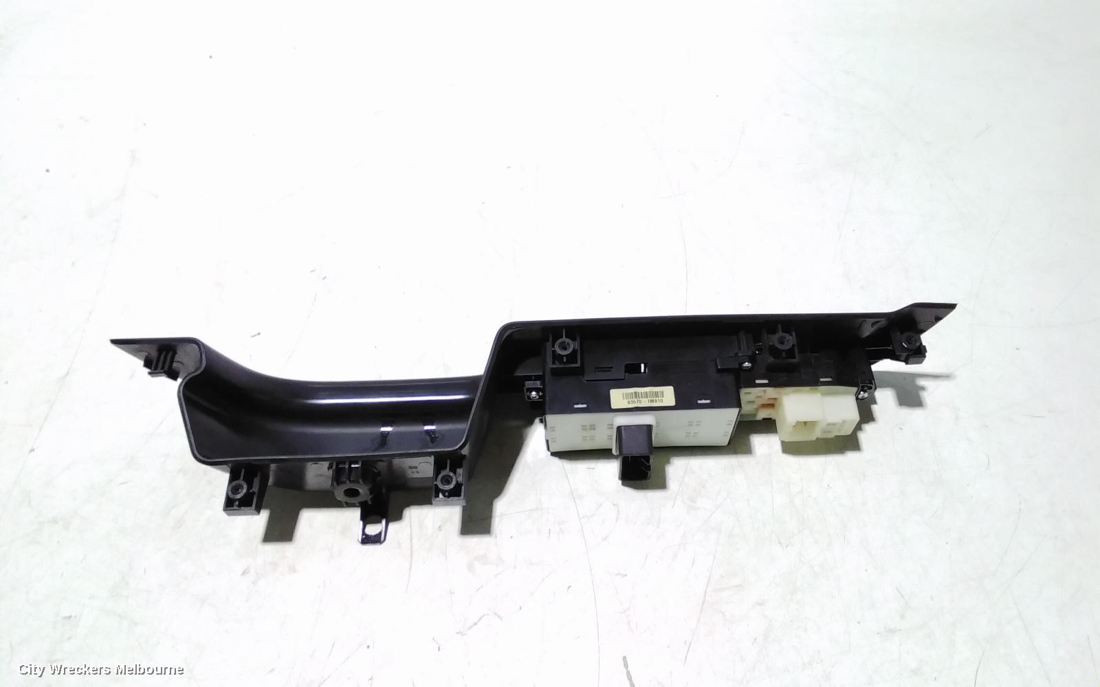 KIA CERATO PWR DR WIND SWITCH, RH FRONT (MASTER SWITCH), COUPE/KOUP, TD, 10/2008 - 03/2013