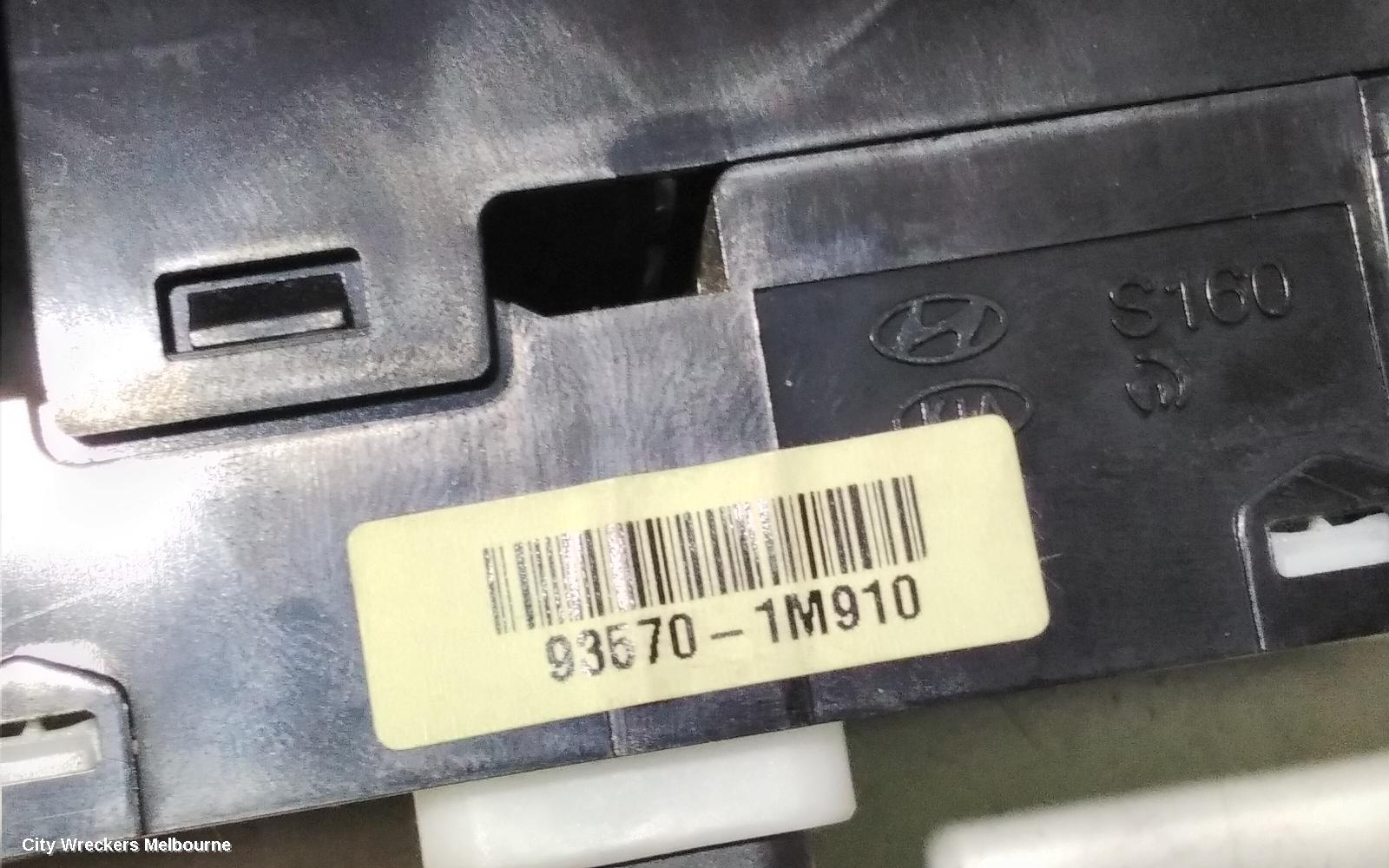 KIA CERATO PWR DR WIND SWITCH, RH FRONT (MASTER SWITCH), COUPE/KOUP, TD, 10/2008 - 03/2013
