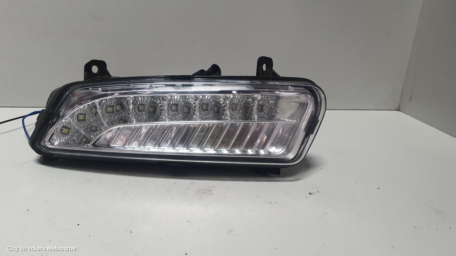 VOLKSWAGEN POLO LEFT INDICATOR/FOG/SIDE, BUMPER FOGLAMP, 6R, CHROME INSERT TYPE, 05/2010 - 05/2014