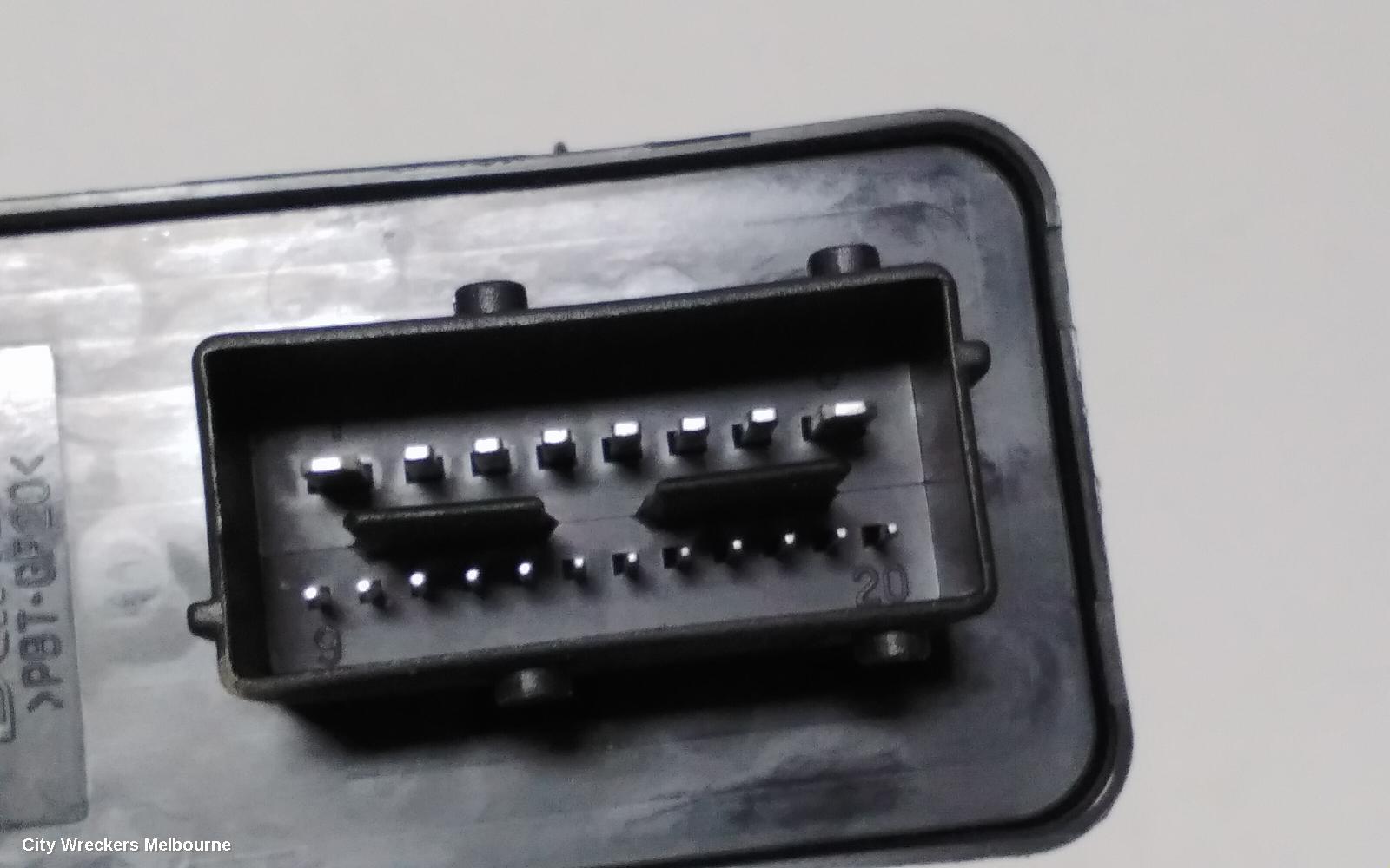 PEUGEOT 208 PWR DR WIND SWITCH, RH FRONT (MASTER SWITCH), A9, 5DR HATCH, 10/2012 ONWARDS