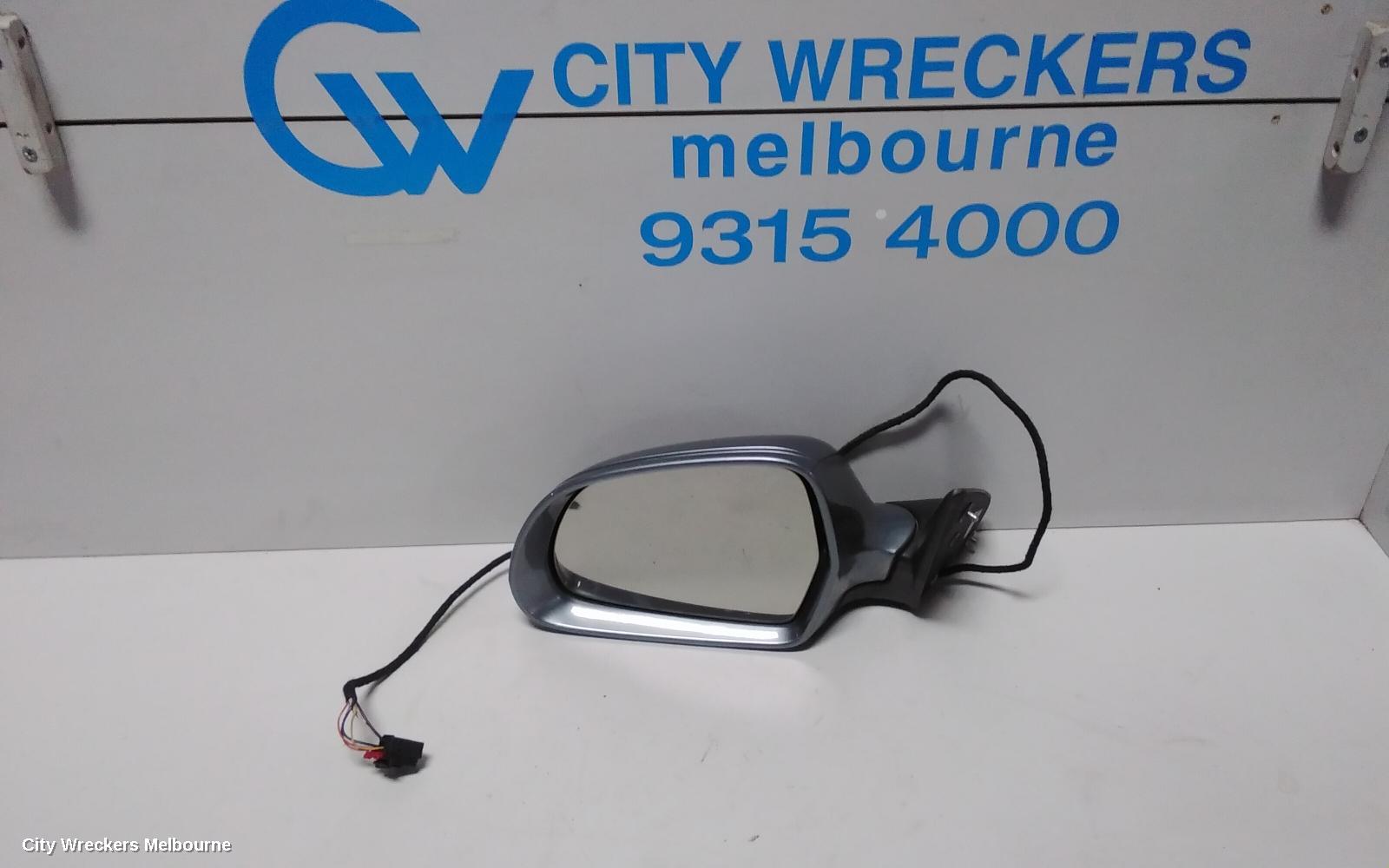 SKODA OCTAVIA LEFT DOOR MIRROR, 1Z, ELEGANCE/SCOUT, MANUAL FOLD, W/ SURROUND LIGHT TYPE (6XD), 02/2009 - 10/2013